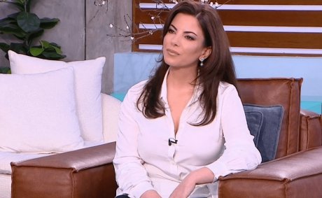 Αντελίνα Βαρθακούρη: Πιο αδύνατη από ποτέ, ποζάρει με λευκό μπικίνι